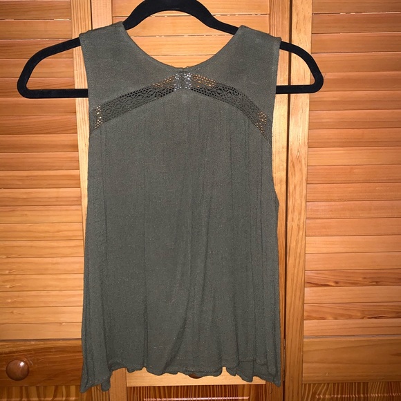 Flowy Green Tank Top - Picture 2 of 3